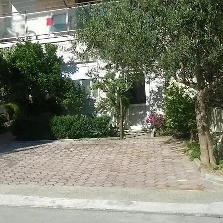 Renata *